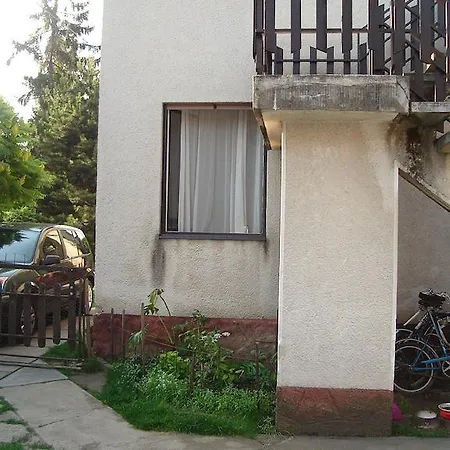 Apartment Lilla Apartmanhaz *